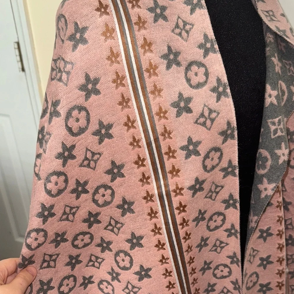 Pink and Gray Patterned Shawl